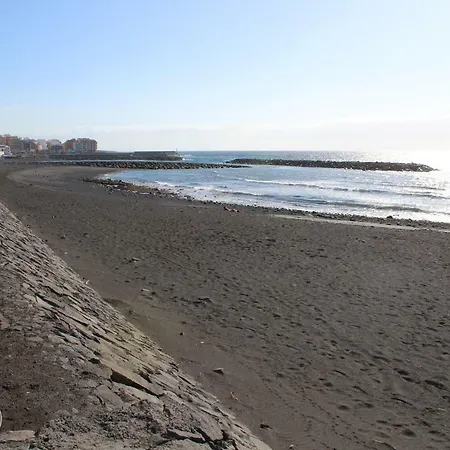 Delgado Y Ruiz * بويرتيتو دو غويمار