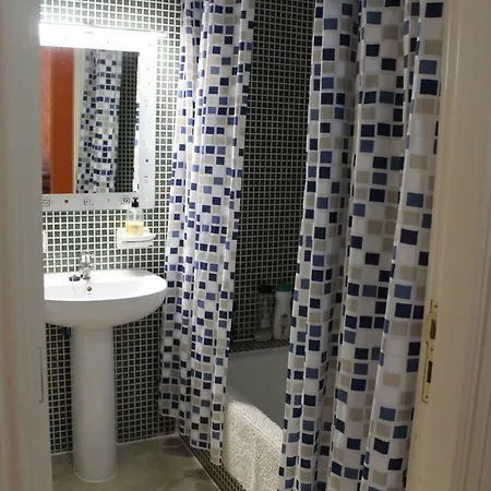 Delgado Y Ruiz * بويرتيتو دو غويمار